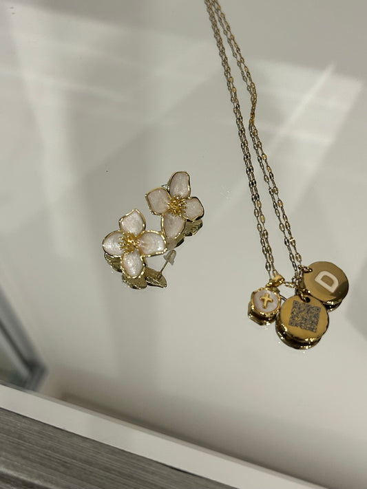 Lily Earrings