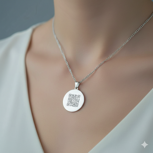 The Classic Pendant Necklace | QR Code Engravable