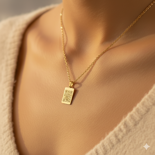 The Etoilé 'Love' Necklace | QR Code Engravable